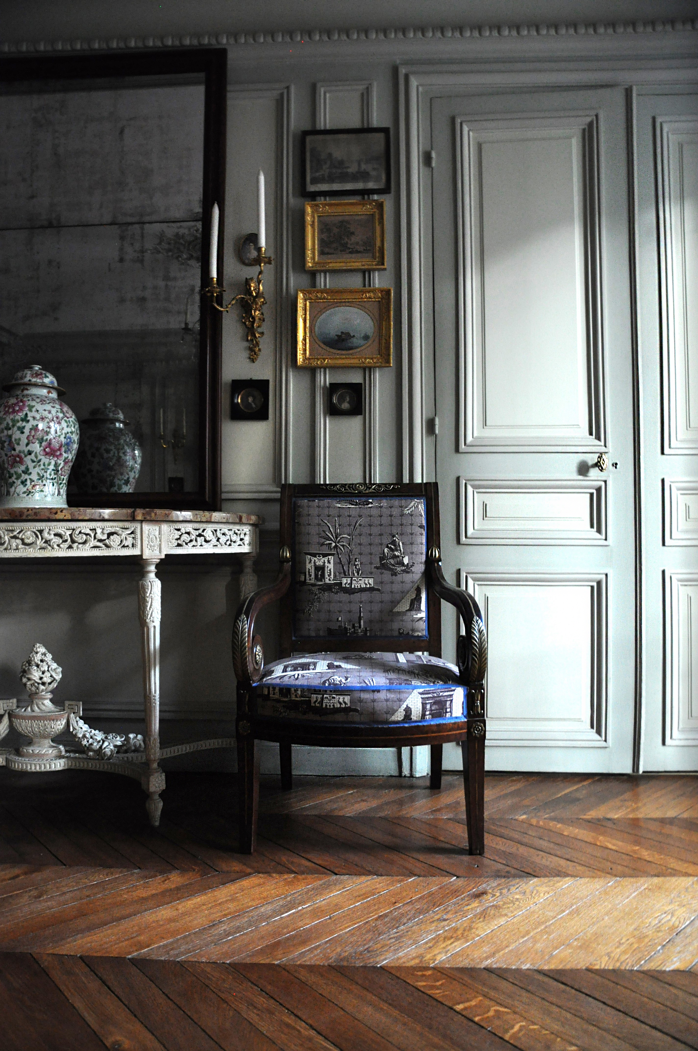 Appartement parisien — amateurs d'objets d'art