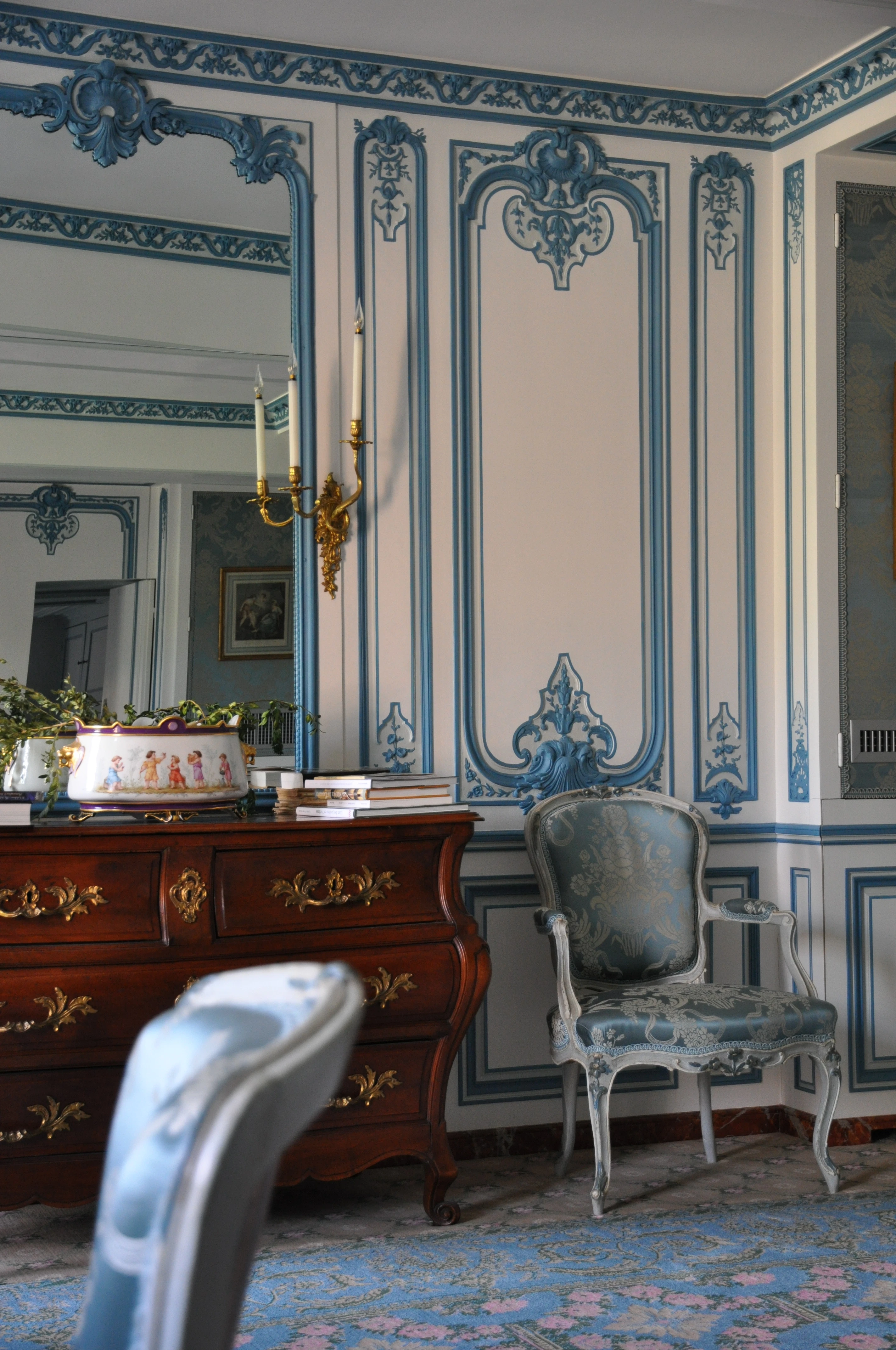 Château in the Yvelines — interior