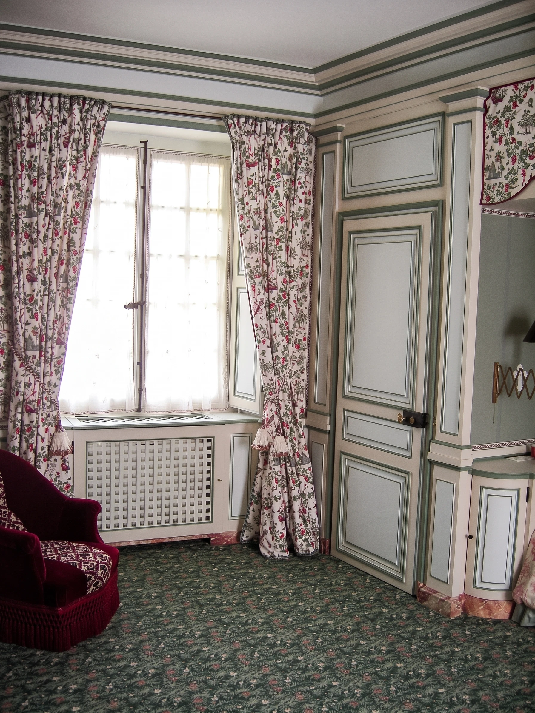 Château in the Yvelines — interior