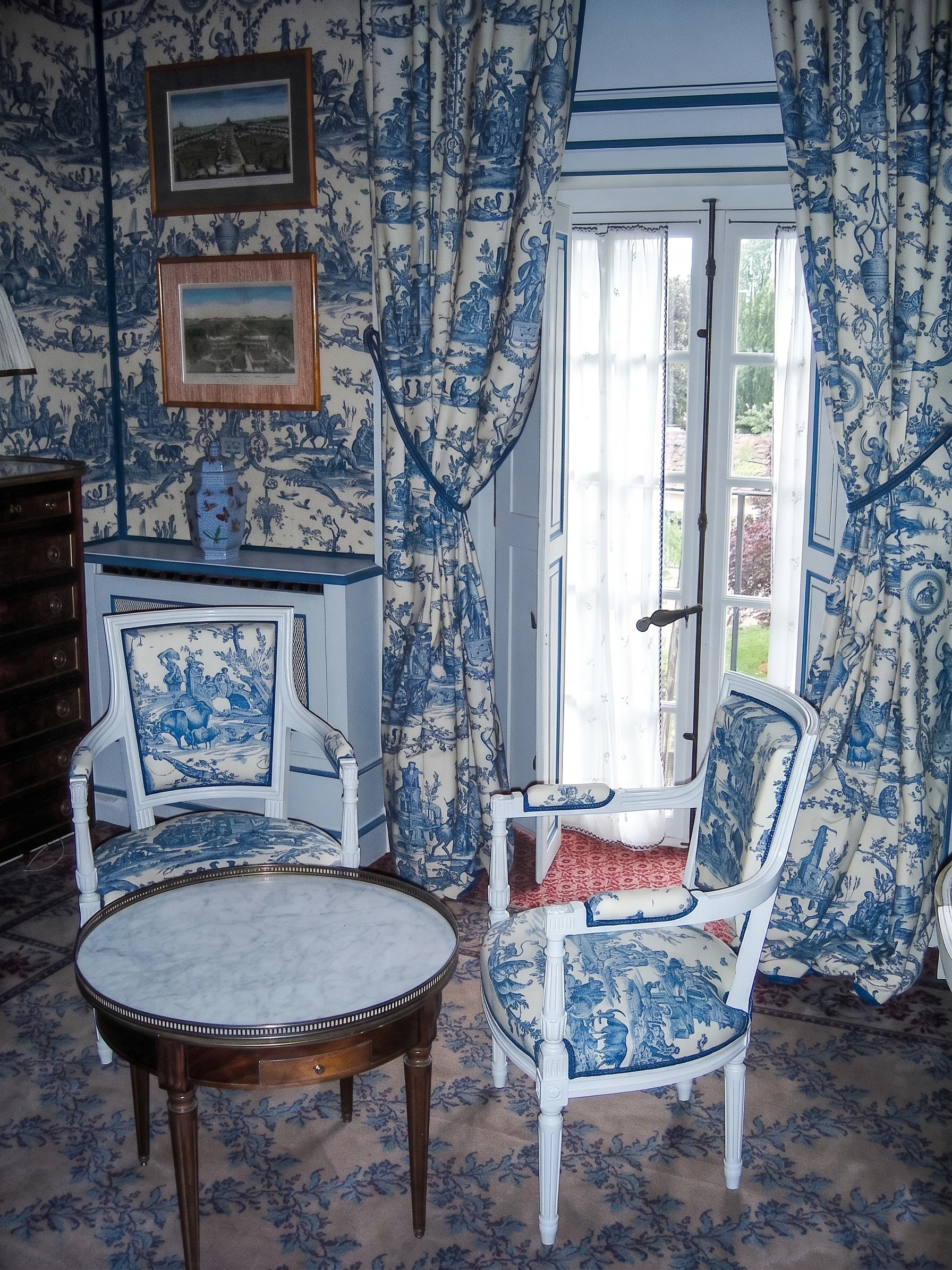 Château in the Yvelines — interior