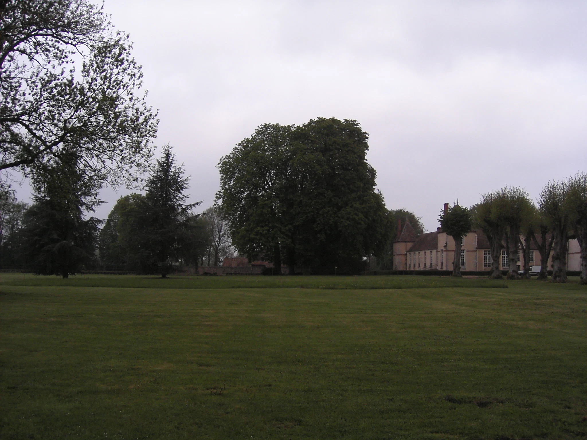 Château in the Yvelines — garden