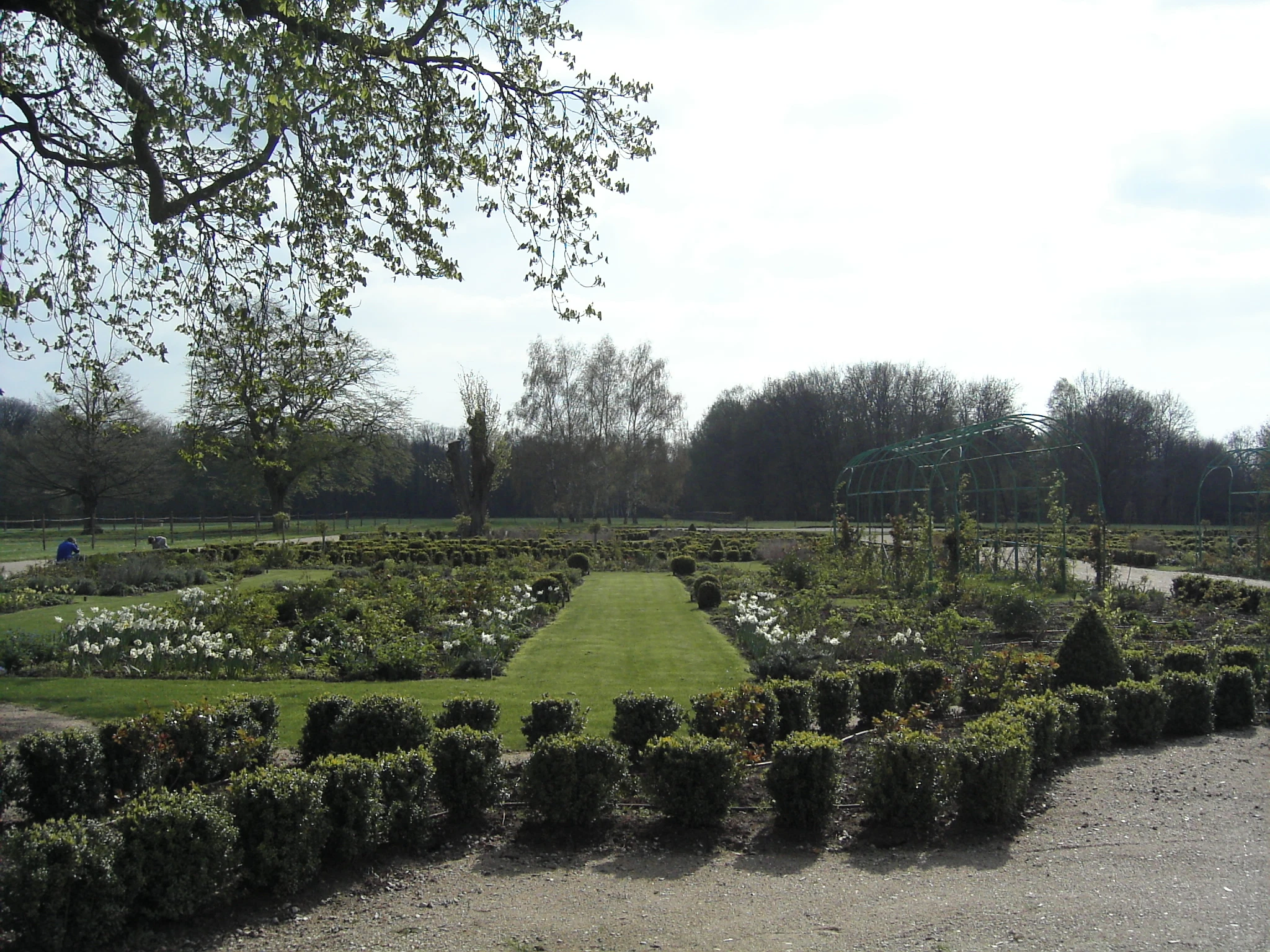 Château in the Yvelines — garden