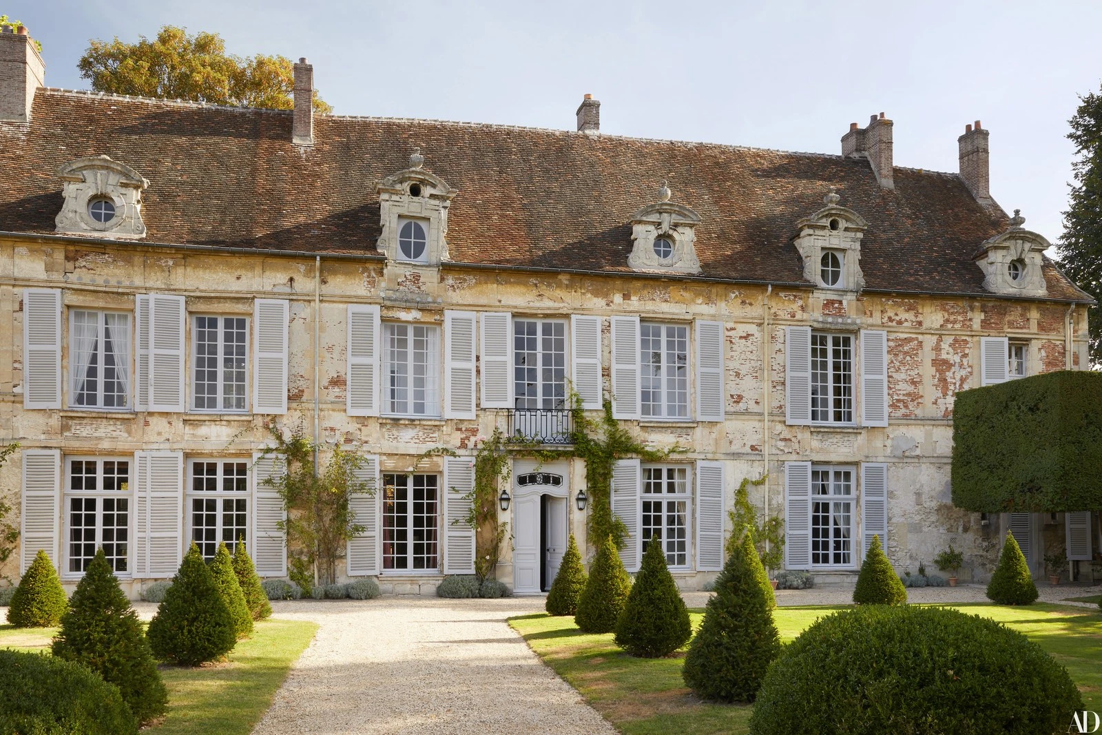 A Town House in Senlis — exterior