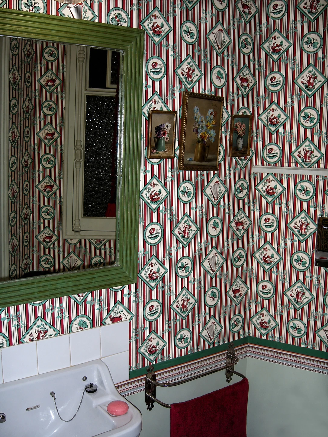 Parisian apartment — art collectors