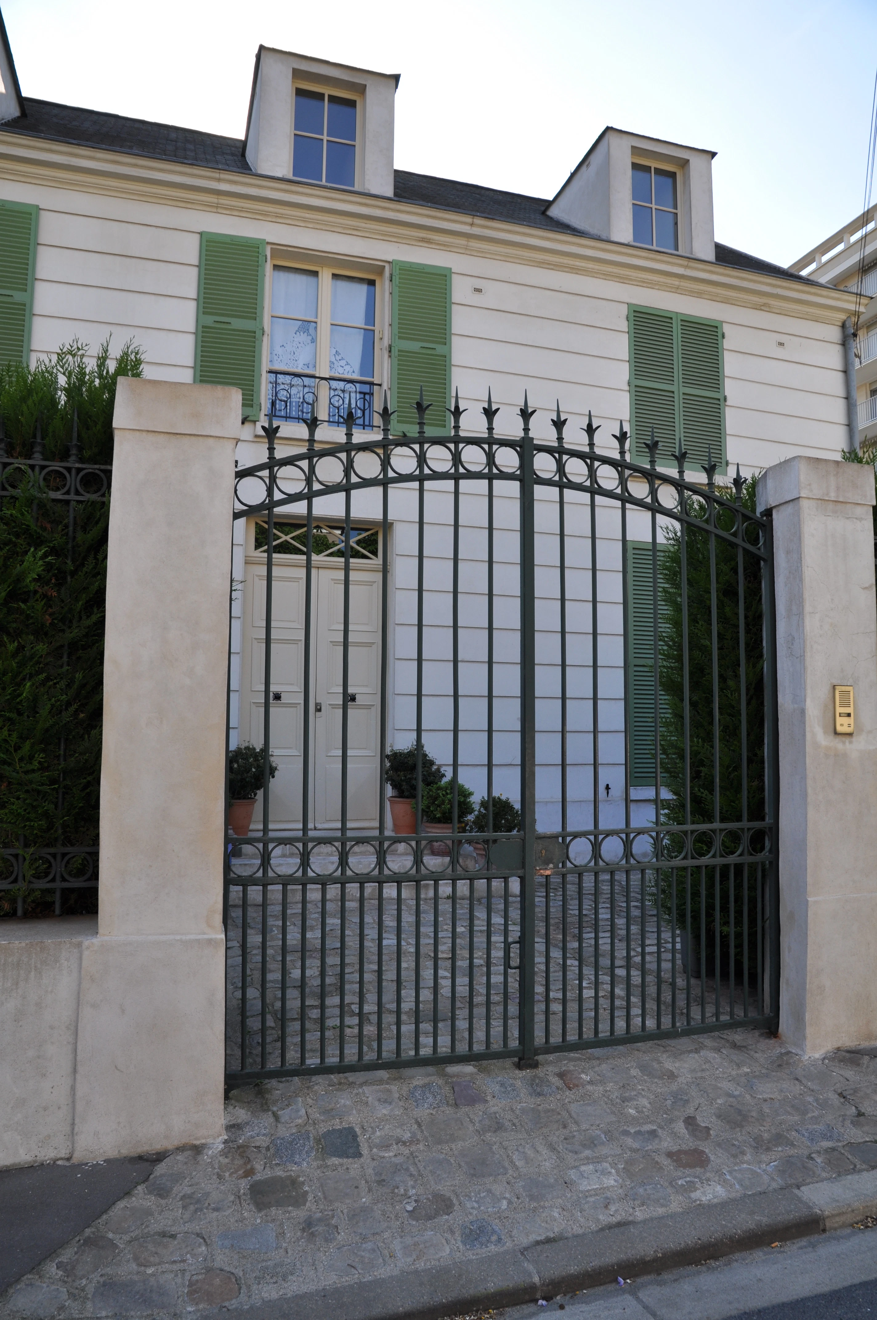 House in Asnières